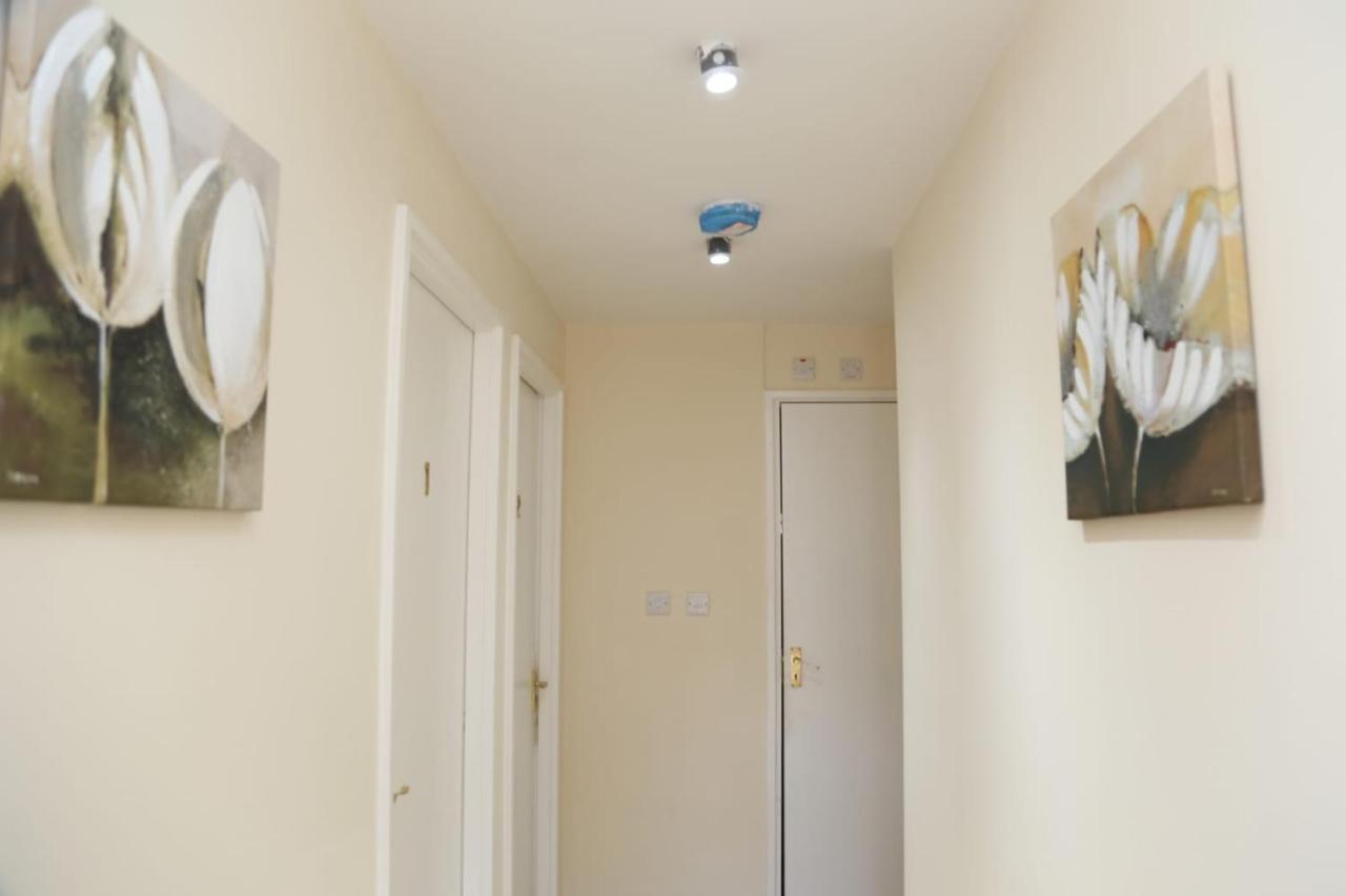 A A Guest Rooms Thamesmead Erith Exterior photo